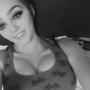 Meet your Posher, Larosa